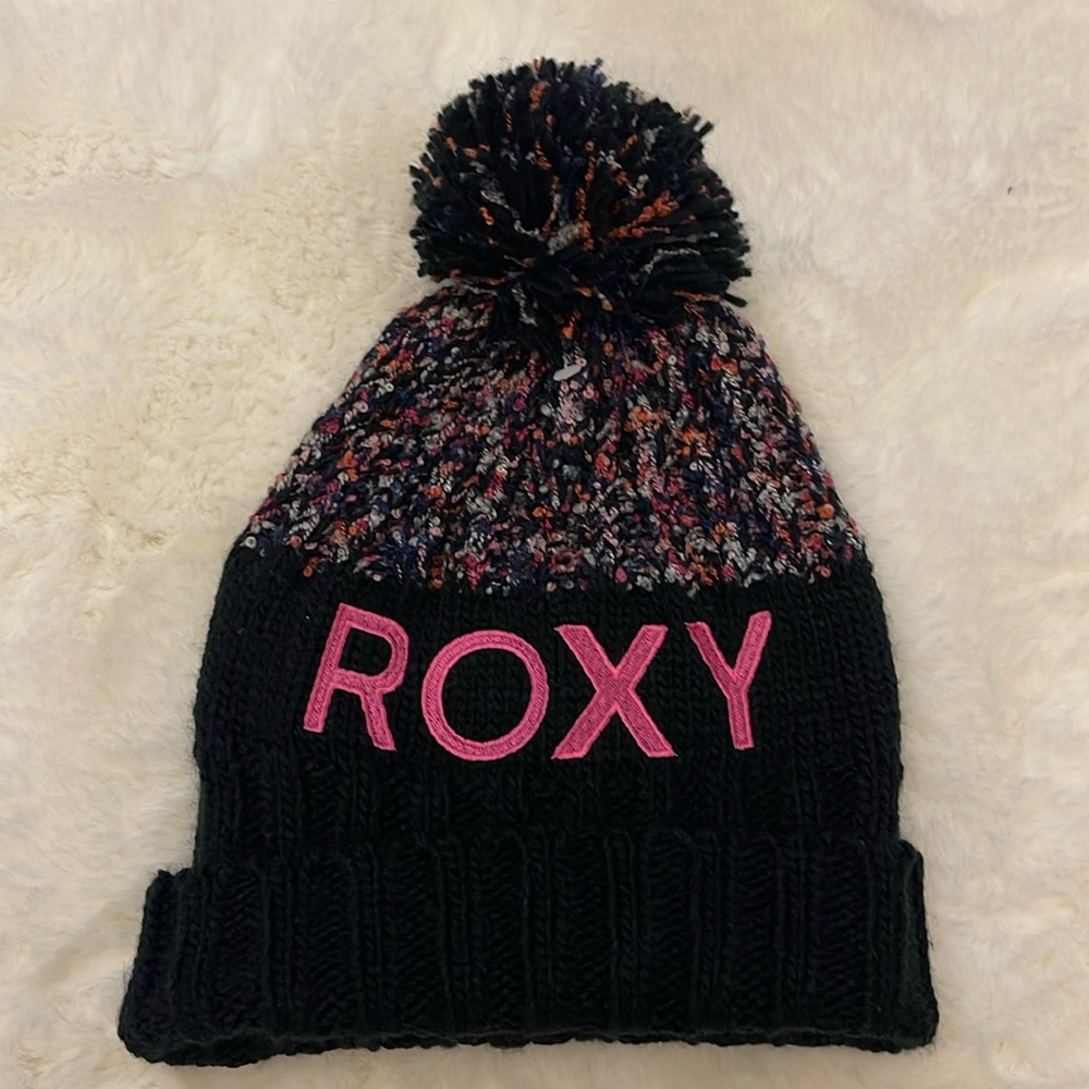 Roxy Women’s Alyeska Pom Pom Beanie